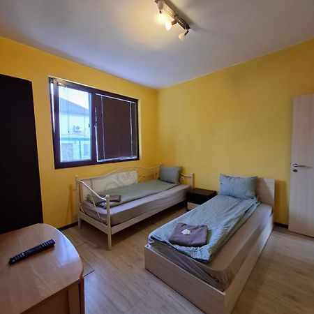 Apartament La Vie Opanets Zewnętrze zdjęcie